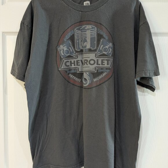 GM Chevrolet Detroit Michigan Men's XL Graphic T-Shirt, Gray, 100% Cotton - Picture 2 of 11